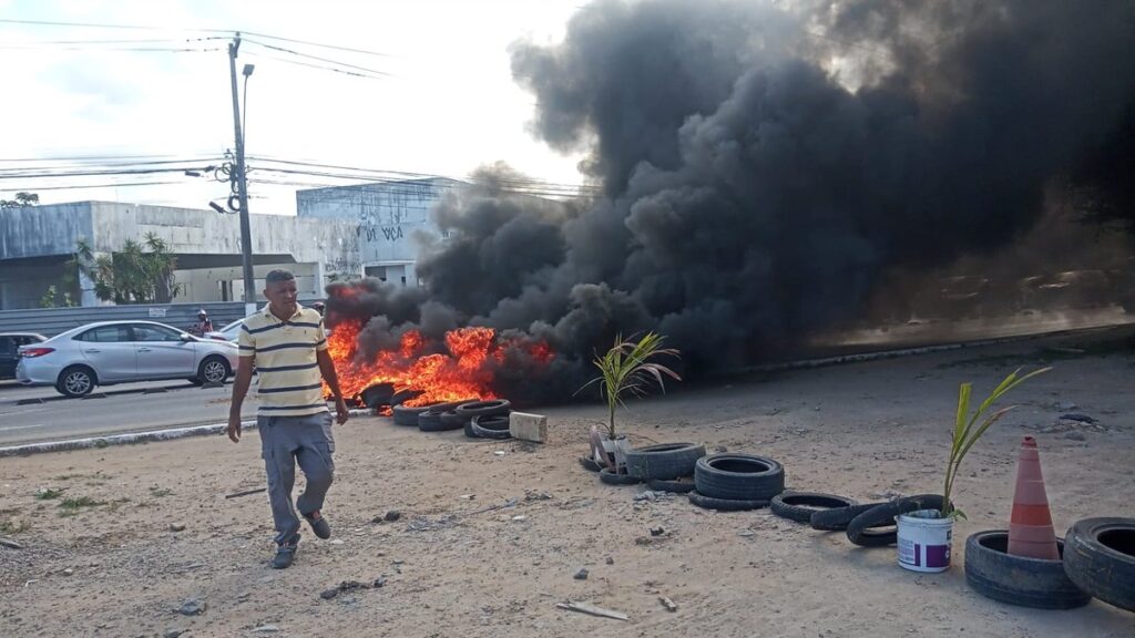 Ruas da capital são liberadas após protesto de motoristas por aplicativo