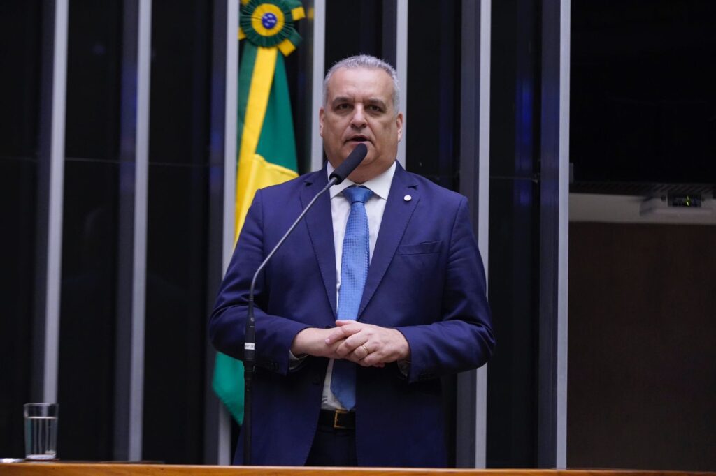 Alfredo Gaspar apresenta projeto para suspender mudanças no Pix e pede explicação ao Ministério da Fazenda